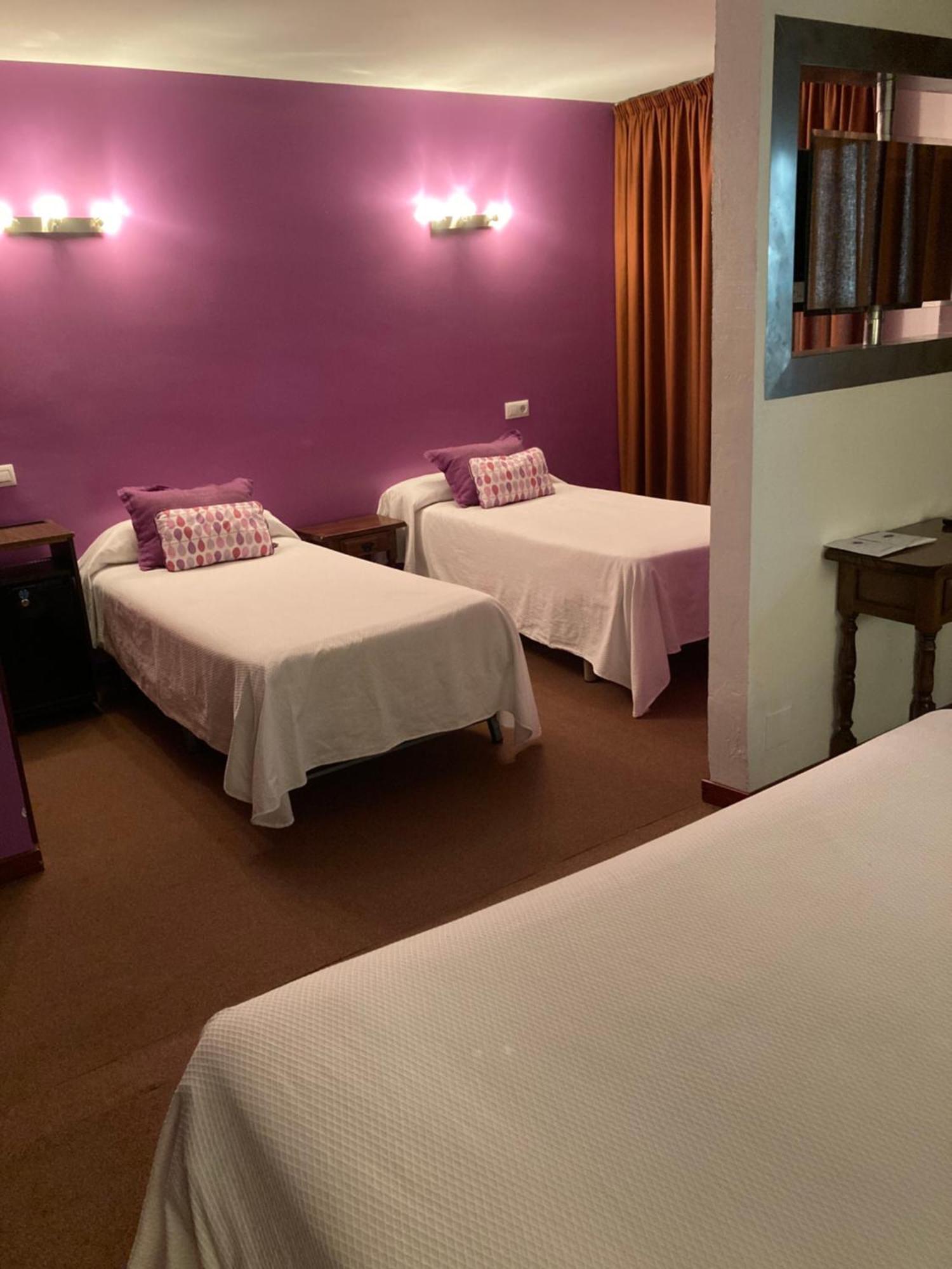 Hotel Folch サン・フリア・デ・ロリア 部屋 写真