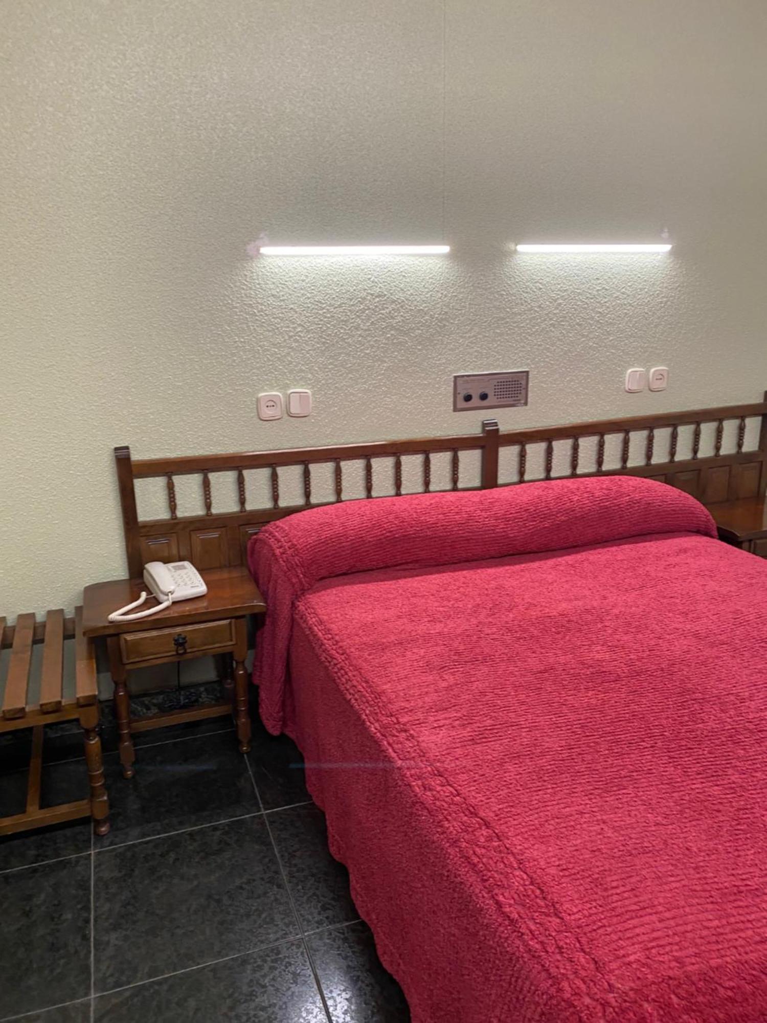 Hotel Folch サン・フリア・デ・ロリア 部屋 写真