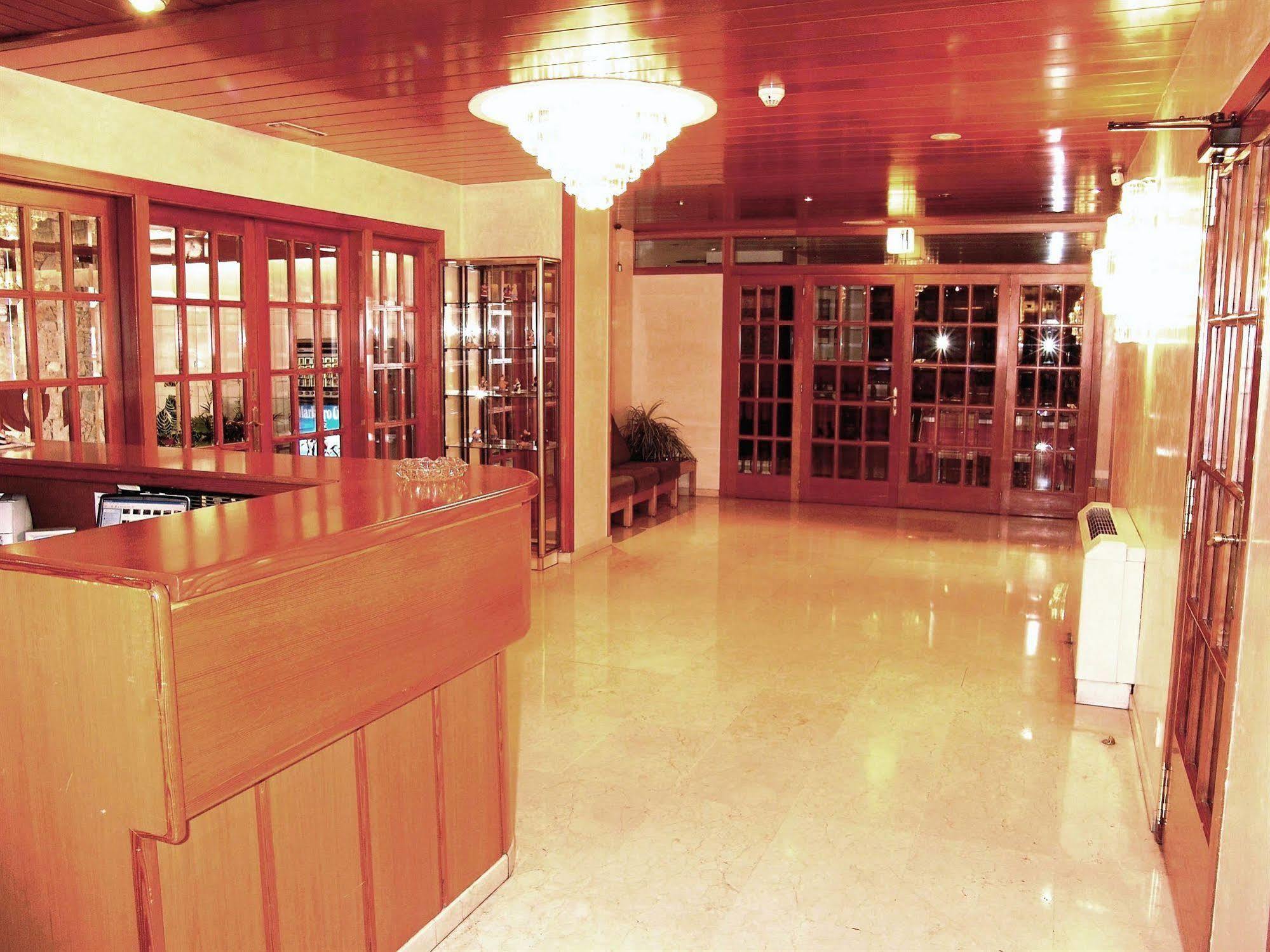 Hotel Folch サン・フリア・デ・ロリア インテリア 写真